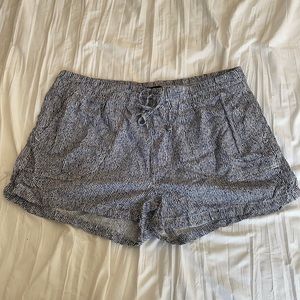 BANANA REPUBLIC SHORTS